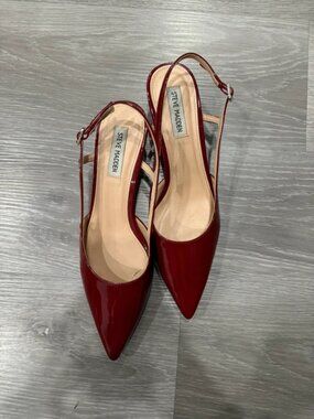 Steve Madden low heels 9.5